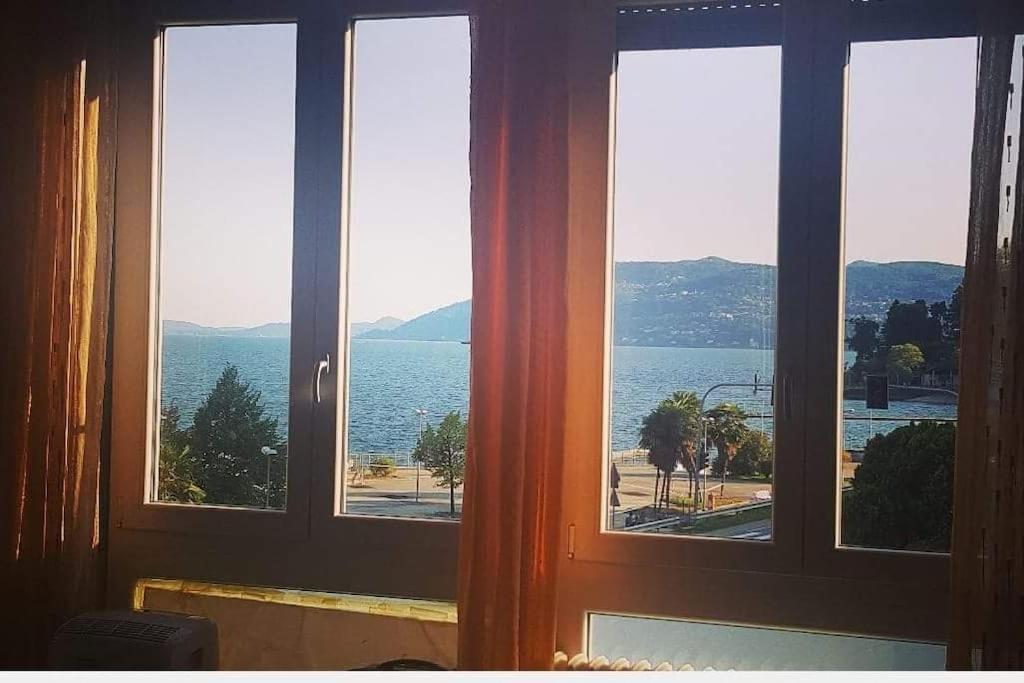 Appartamento Chic Vista Lago - Casa Janis Вербания Екстериор снимка
